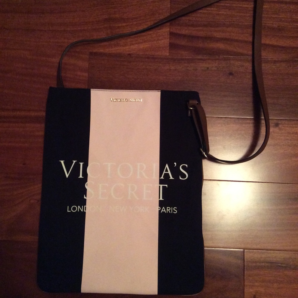 Brand New Victoria’s Secret Fashion Show Crossbody